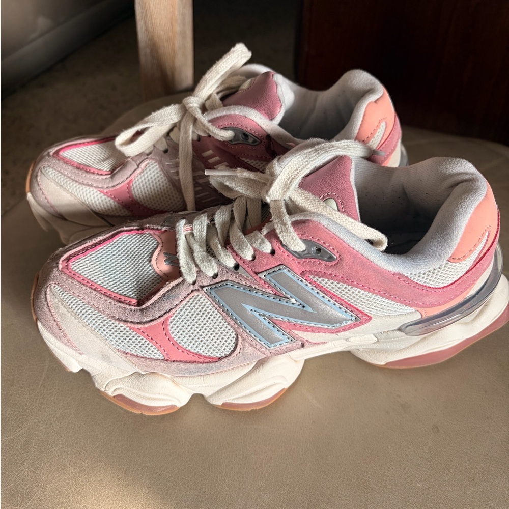 9060 New Balance Pink and White Sneakers